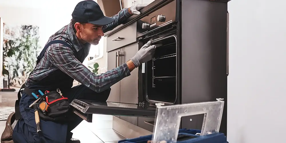 Repairing an oven