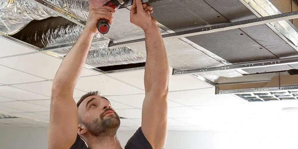 Installing commercial ductwork