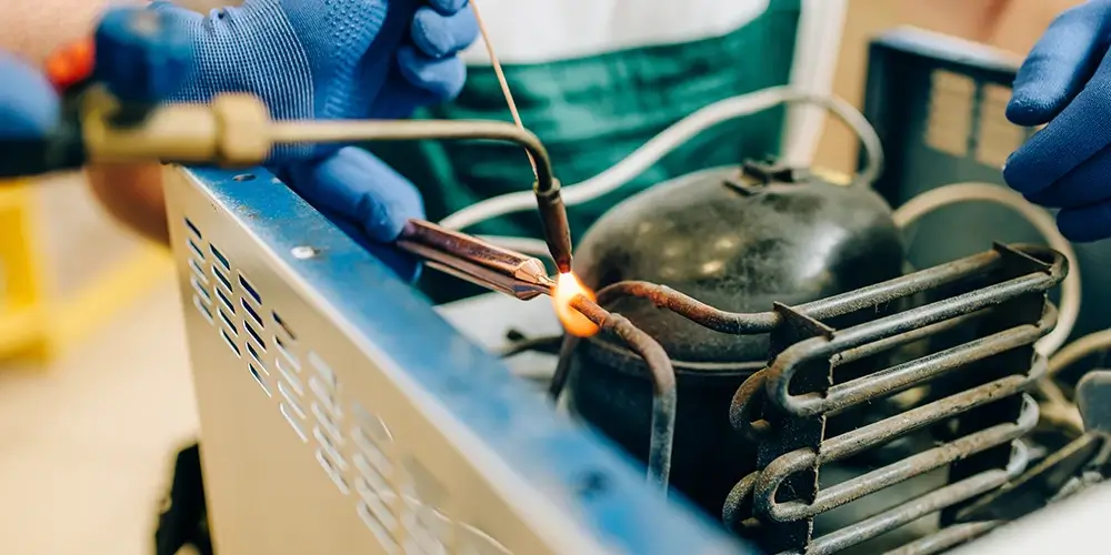 Repairing a fridge coil